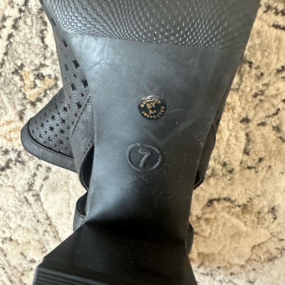a.n.a Black Rear-Zip Heeled Ankle Boots - Picture 5 of 5
